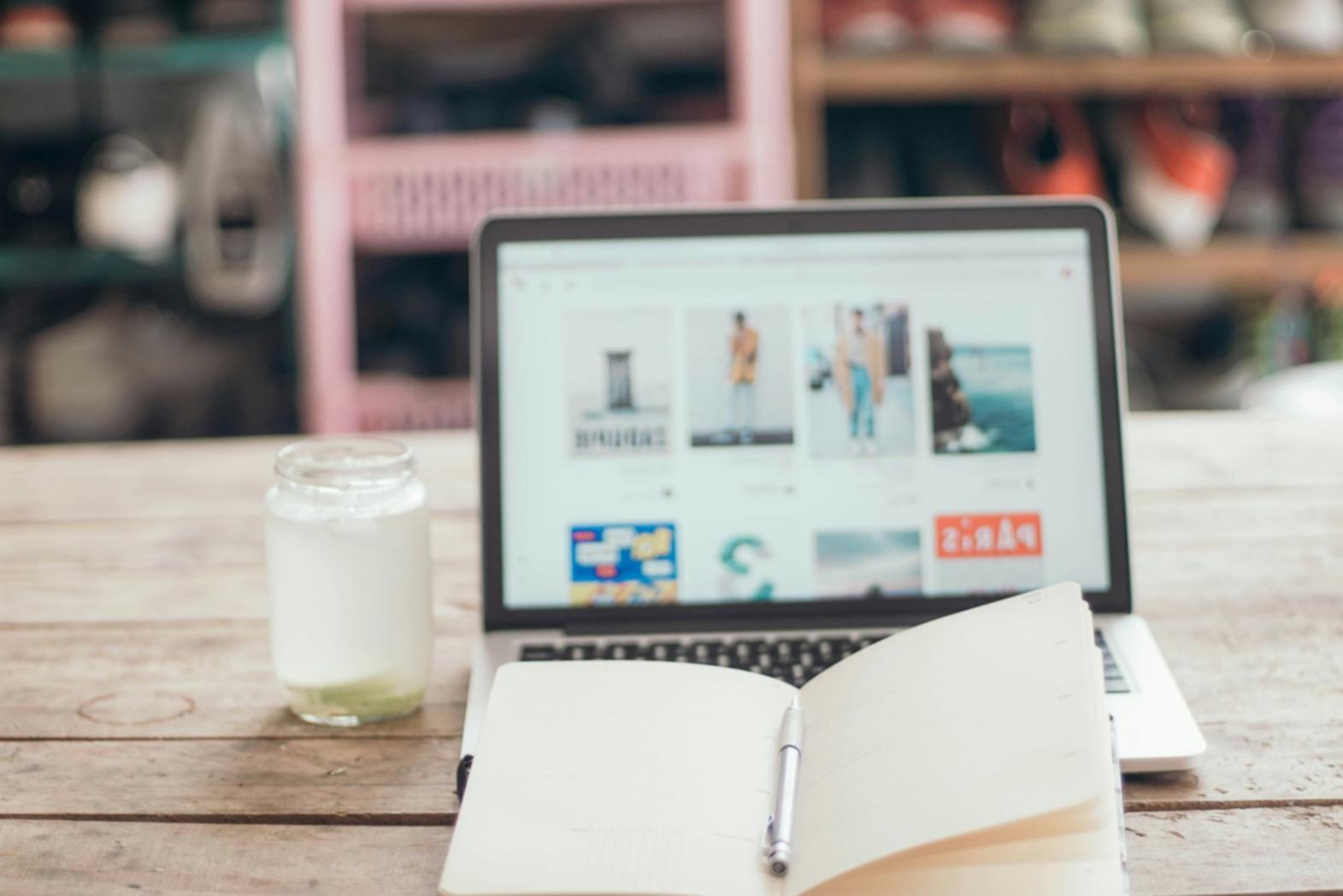 Infrastructure de datacenter avec câblage structuré et équipements réseau